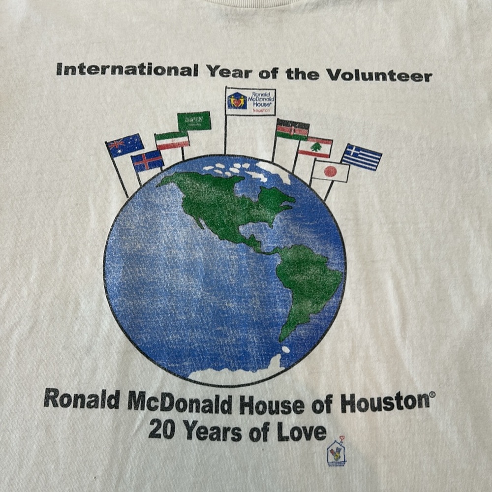 Vintage Houston Ronald McDonald House shirt - Picture 4 of 8